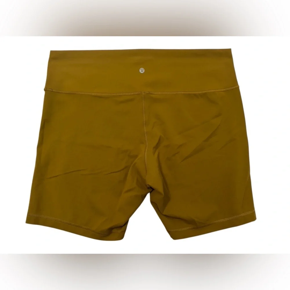 Lululemon Wunder Train High Rise Short 8